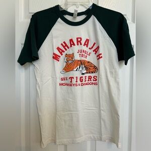 Animal Kingdom Maharajah Jungle Trek Tiger baseball tshirt S